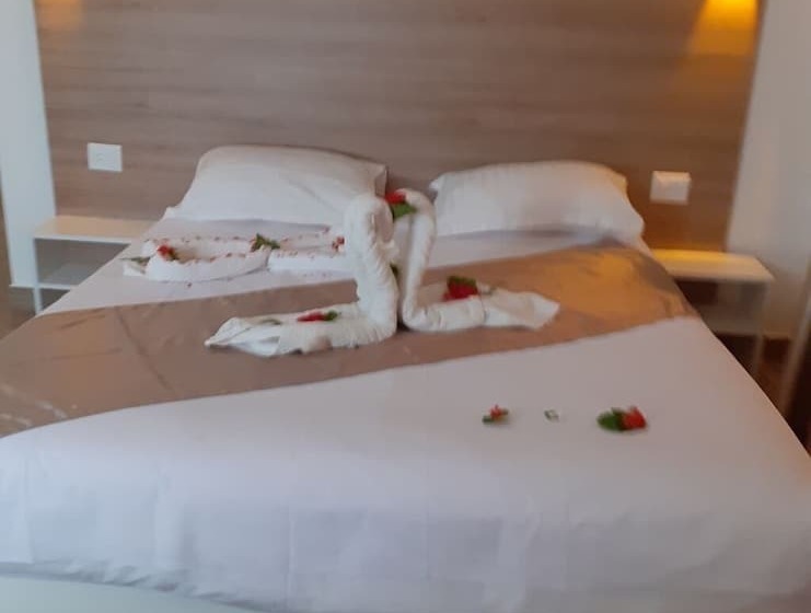 فندق Hôtel Al Baraka