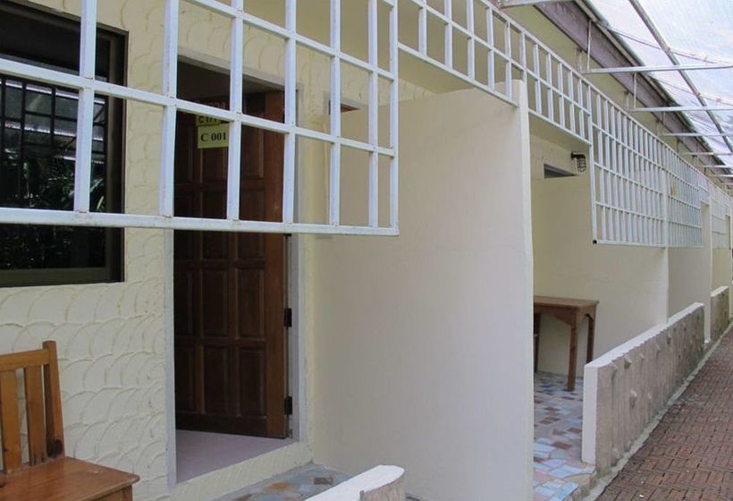 Отель Huai Nam Rin Resort