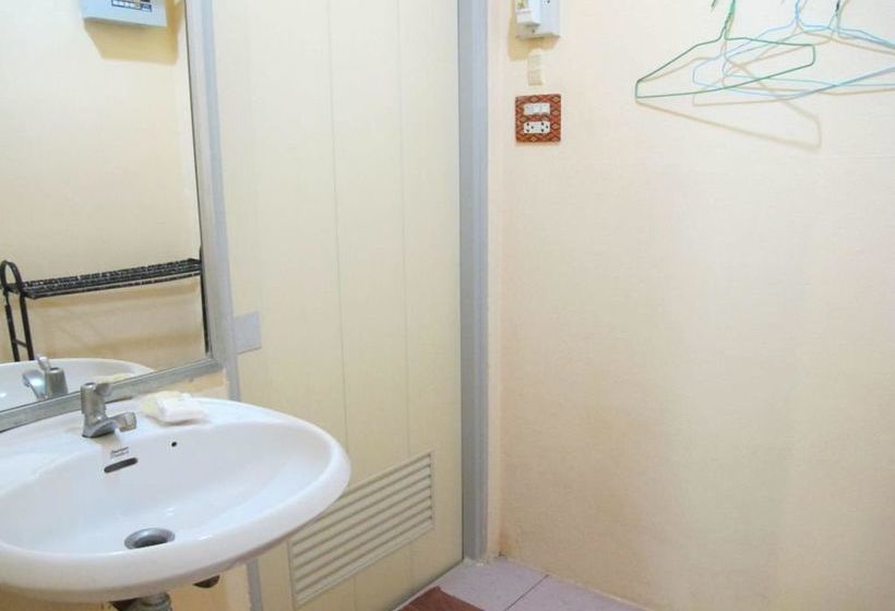 Отель Huai Nam Rin Resort