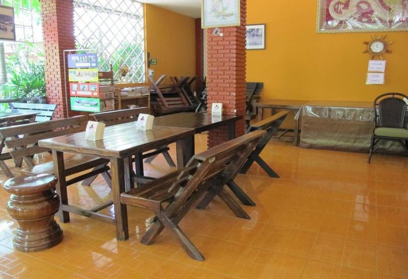 Отель Huai Nam Rin Resort