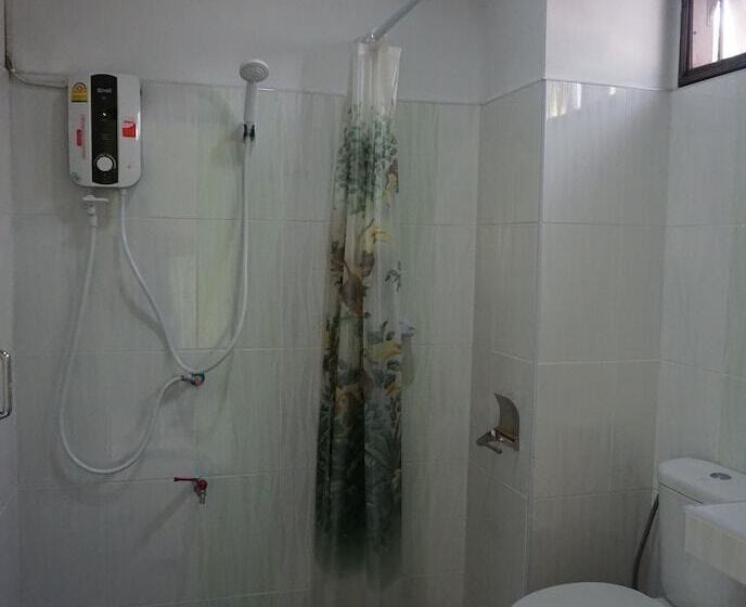 Отель Kanoktid Place