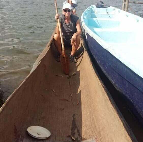 هتل Lake Bunyonyi Eco Resort