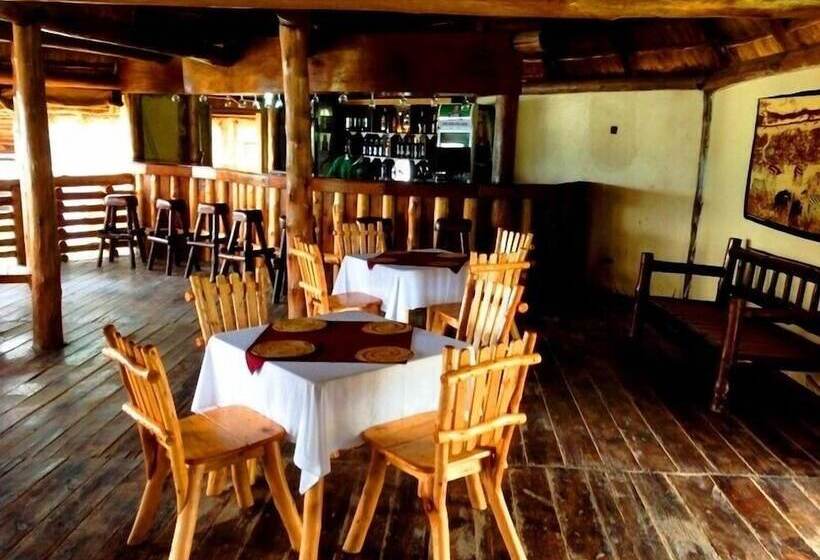 هتل Lake Bunyonyi Eco Resort