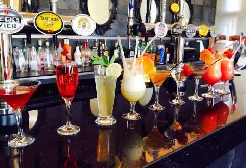 בית מלון כפרי Mansfield Manor