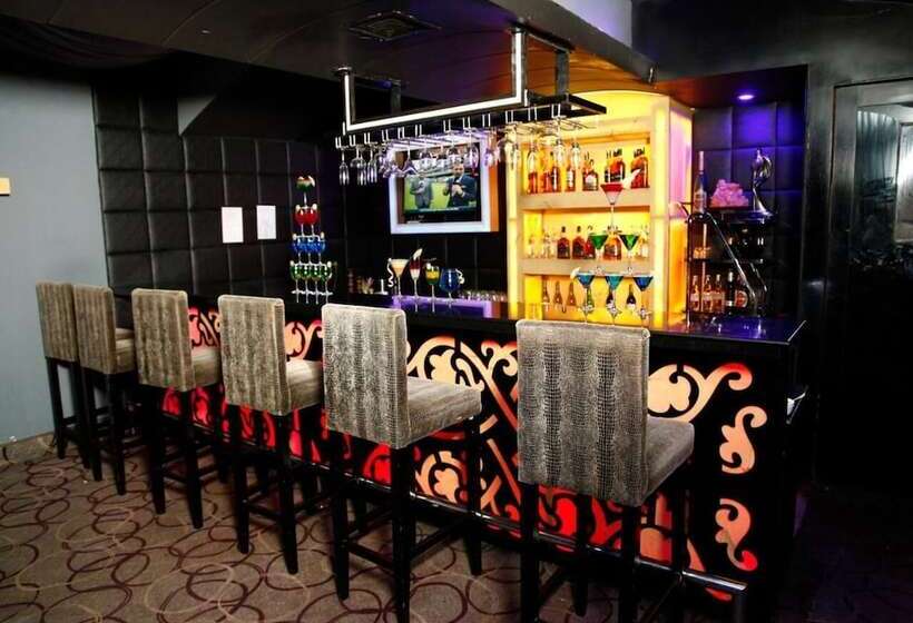 ホテル M B Greens Clarks Inn