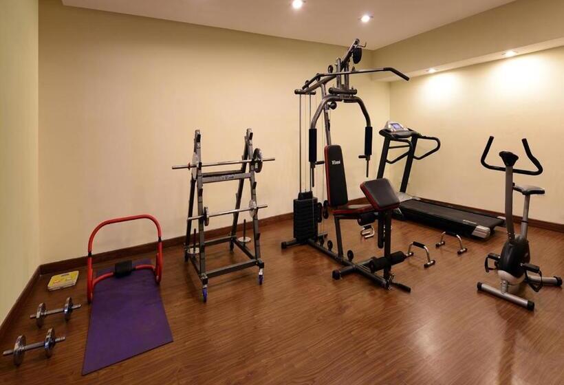 ホテル M B Greens Clarks Inn