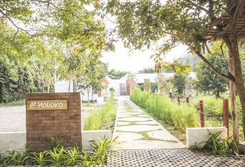 Отель Monoko Porploen Resort