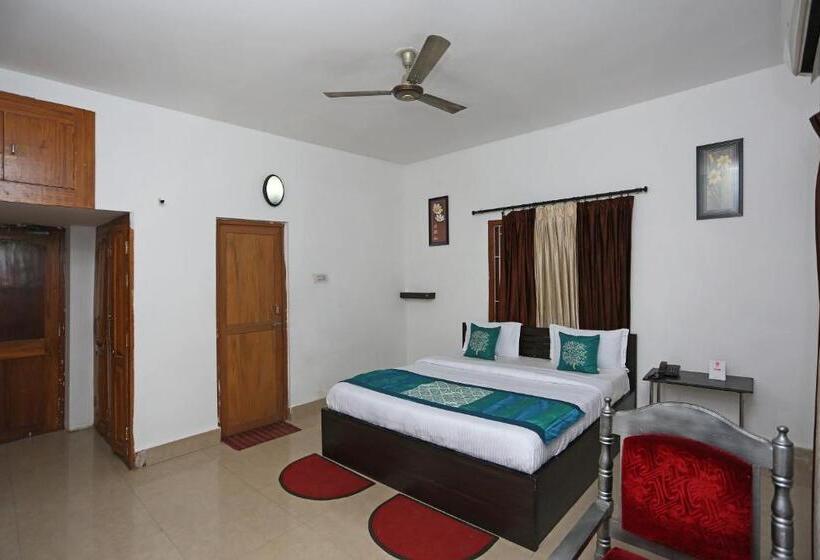 ホテル O Maa Banadurga Inn