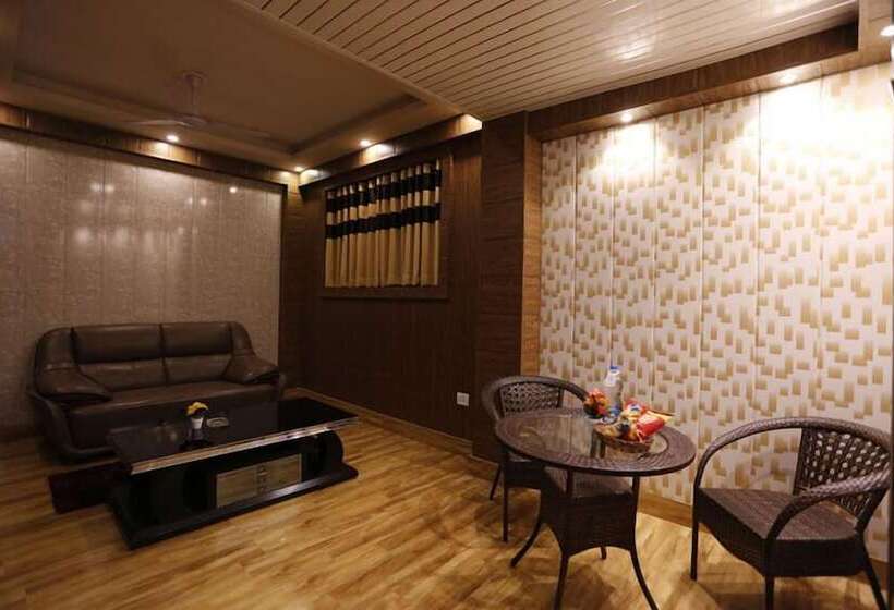 Hotel Paradise Ganga   A River Side