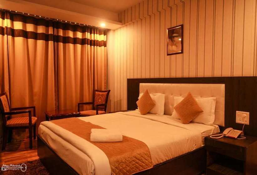 Hotel Paradise Ganga   A River Side