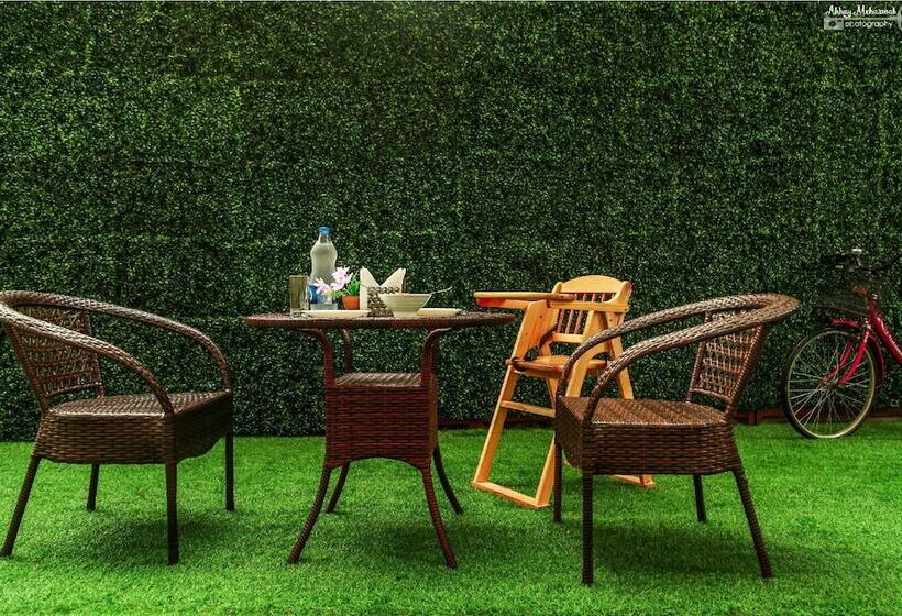 Hotel Paradise Ganga   A River Side