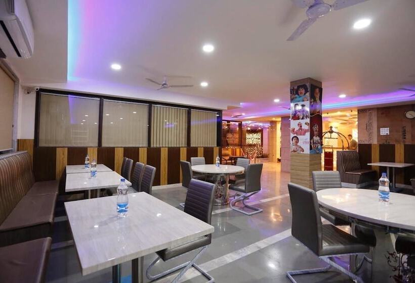 Hotel Paradise Ganga   A River Side