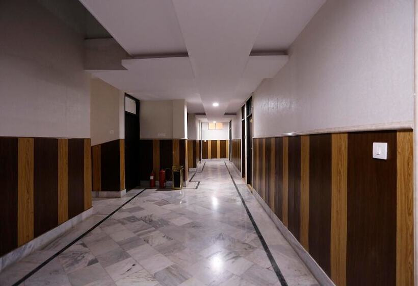 Hotel Paradise Ganga   A River Side