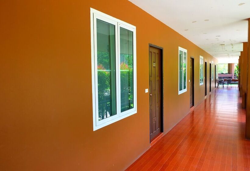 酒店 Phutien Resort