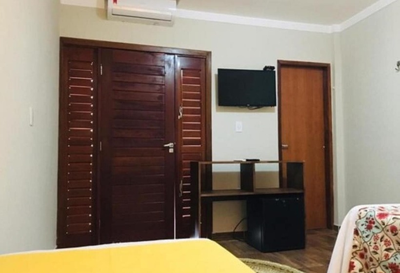 ホテル Pousada Ello