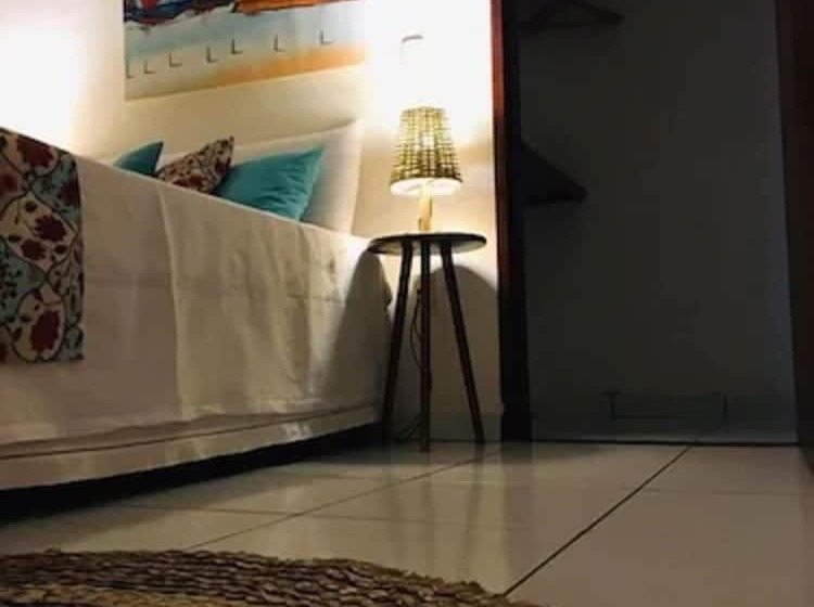 ホテル Pousada Ello