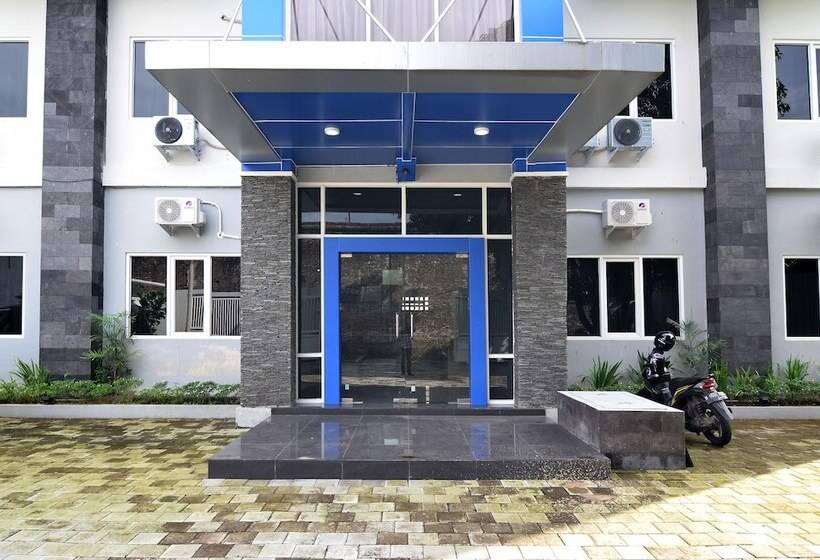 酒店 Reddoorz Near Museum Keraton Surakarta