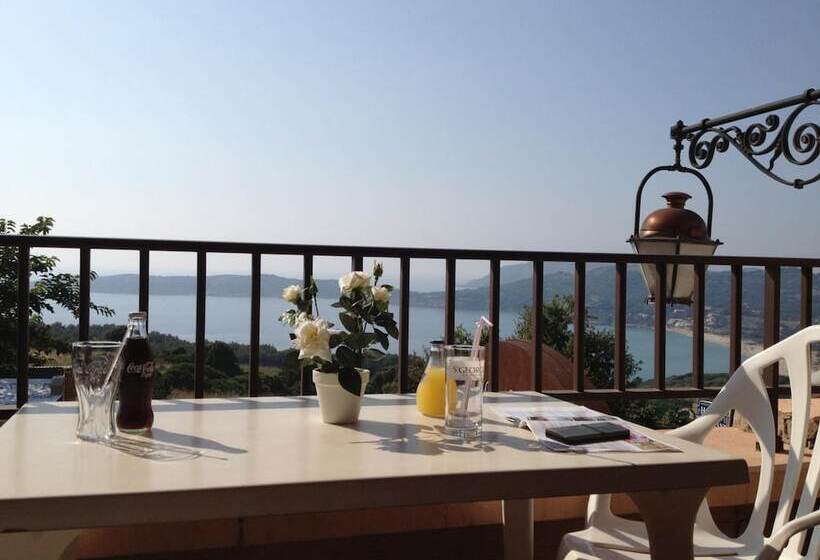 Отель & Restaurant Le Saint Jean