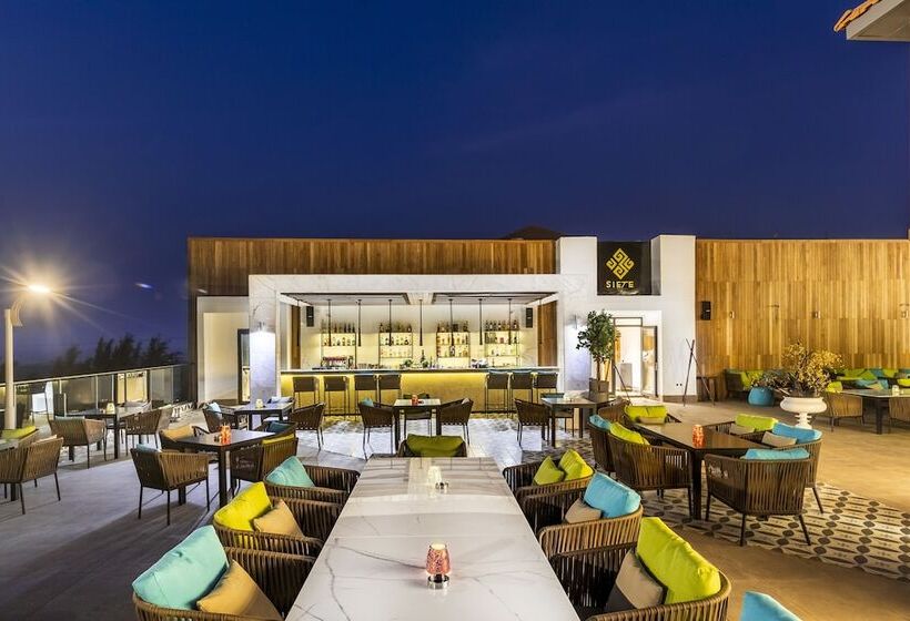 هتل Riviera Royal