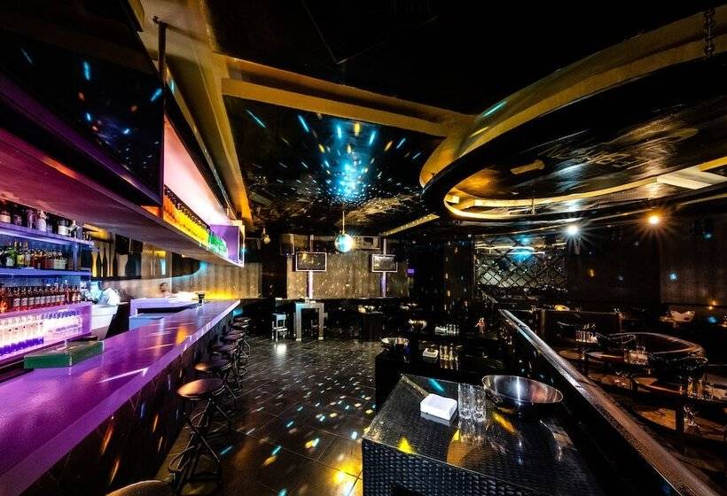 هتل Riviera Royal