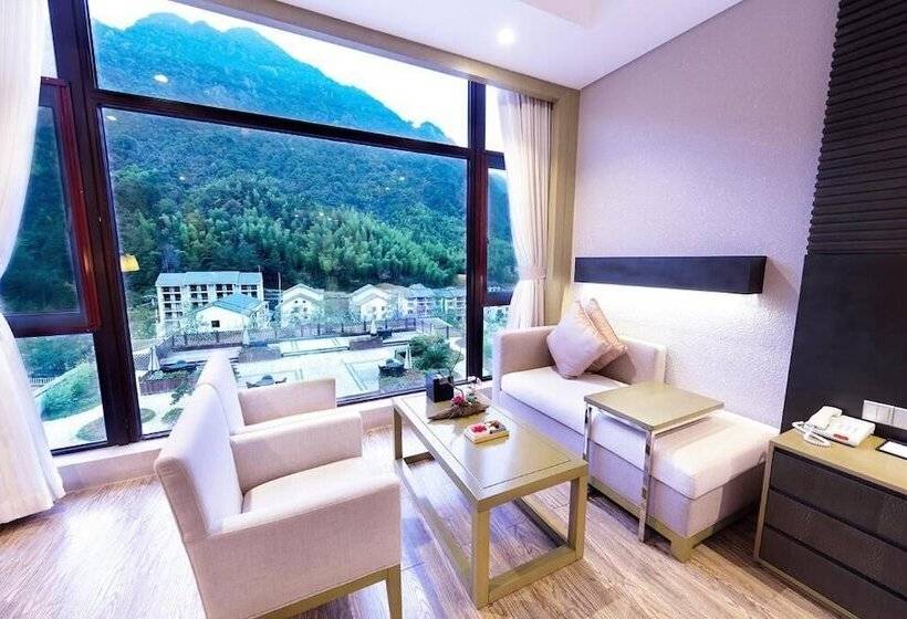 فندق Sanqingshan New Century Resort