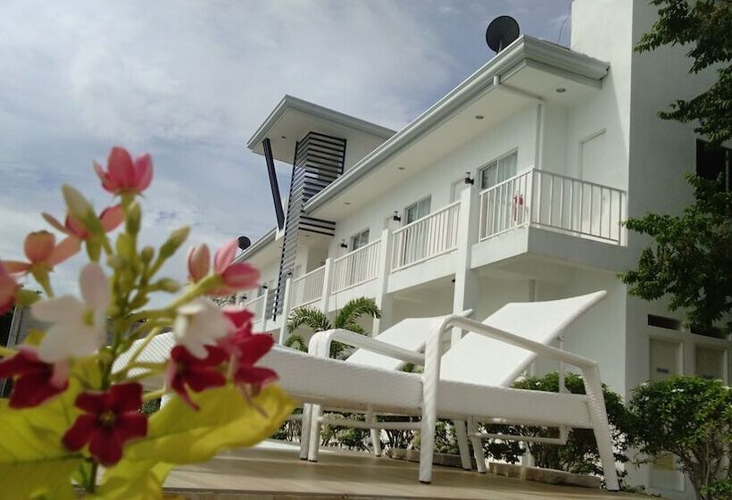 هتل Seascape Beach Resort Oslob