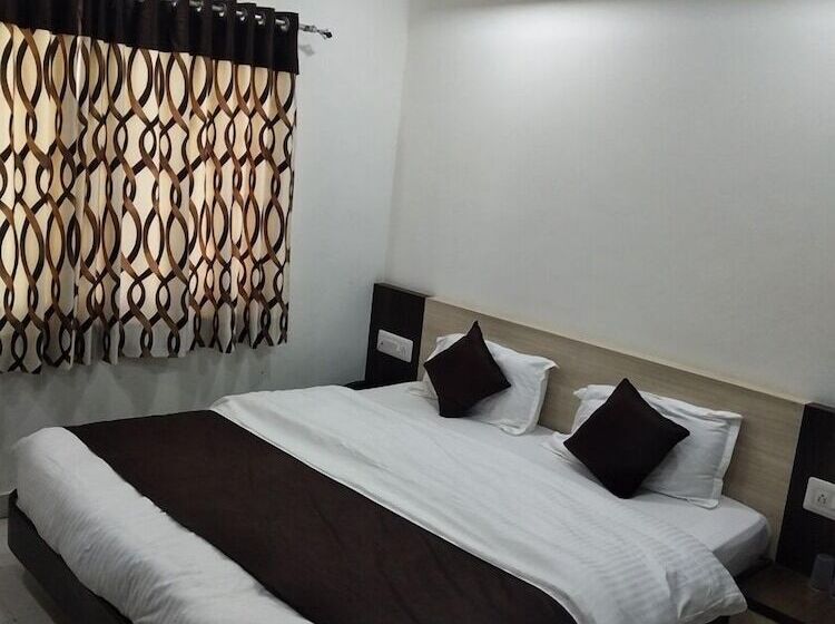 בית מלון כפרי Shree Vallabh