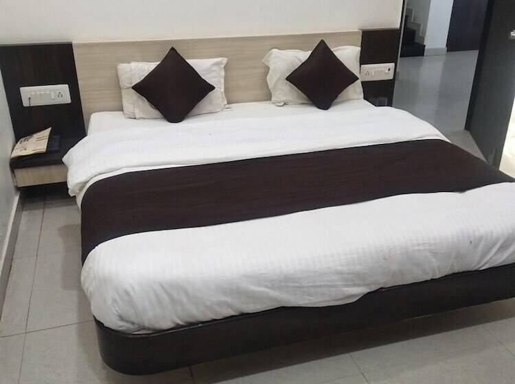 בית מלון כפרי Shree Vallabh