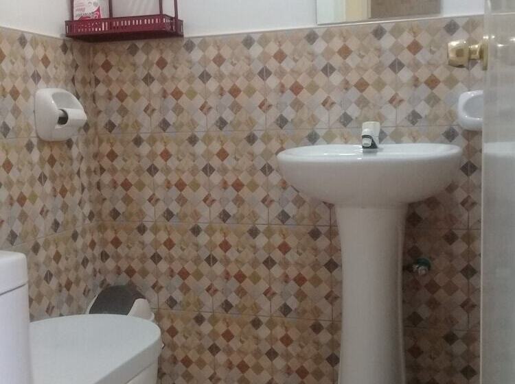 هتل Sunshine Paradise Inn