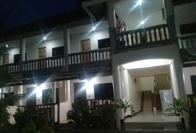 هتل Sunshine Paradise Inn