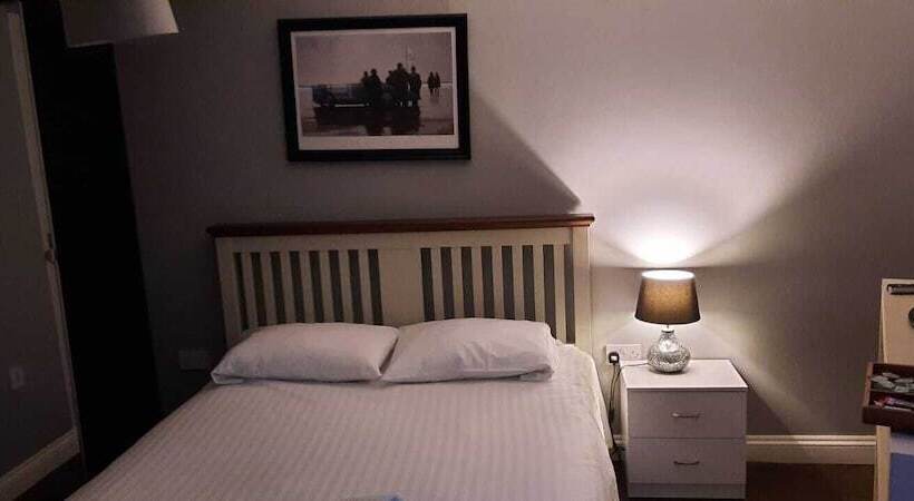 בית מלון כפרי The Dorrington