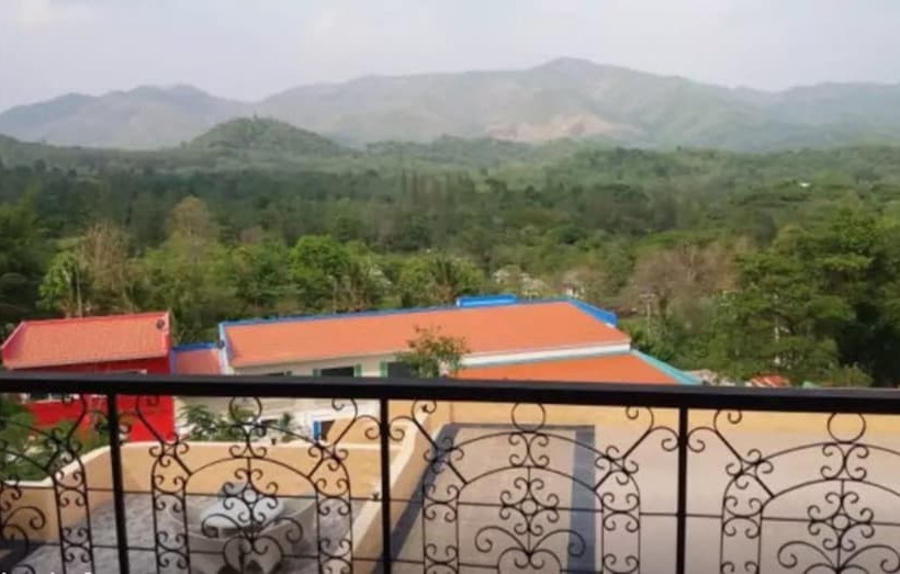 Отель The Location