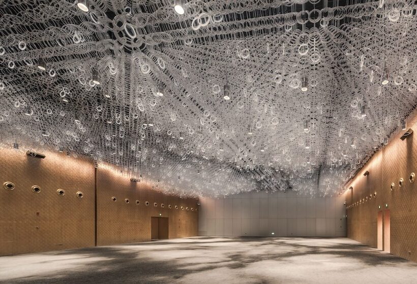 בית מלון כפרי Yanling Jianye The Mist Hot Spring