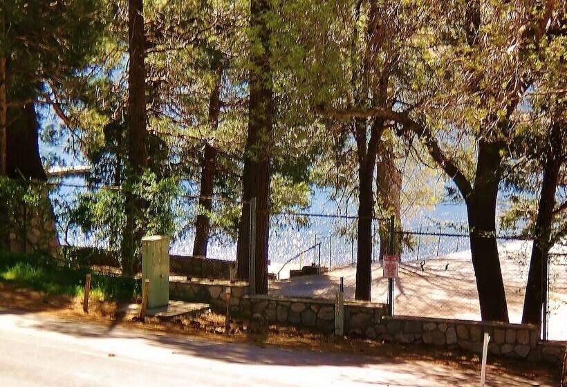 호텔 The North Shore Inn