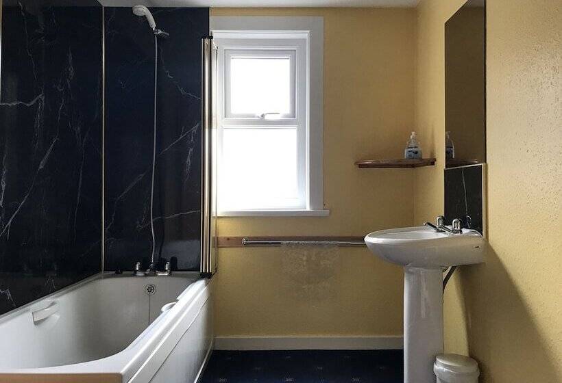 בית מלון כפרי The Old Coach House