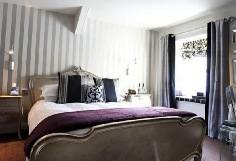 Отель The Royal