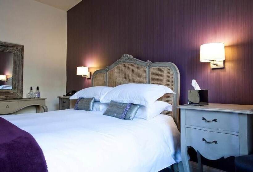 Отель The Royal