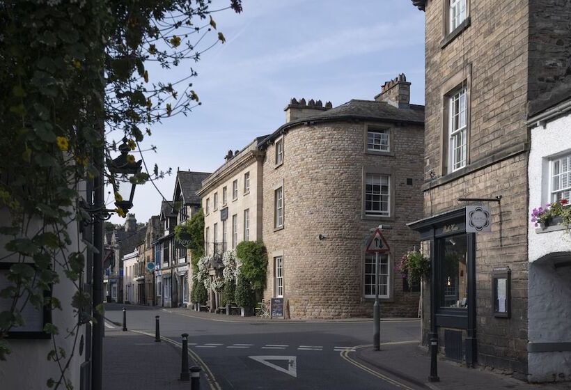 Отель The Royal