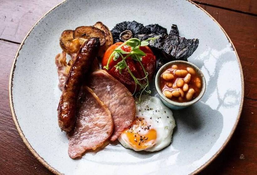 Отель The Royal