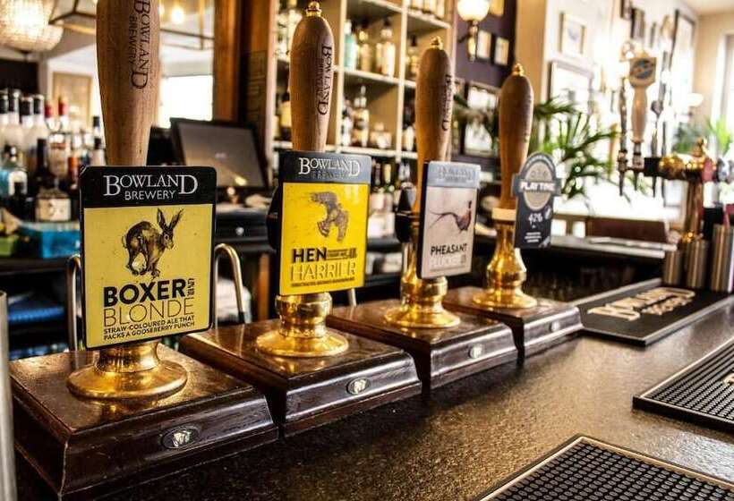 Отель The Royal