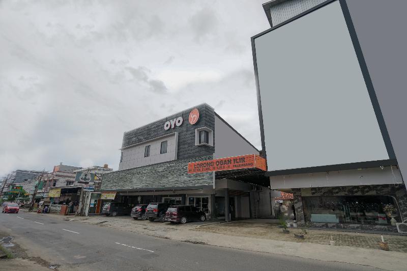 Отель Urbanview Best Skip Palembang