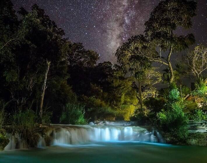 هتل Vanvisa At The Falls