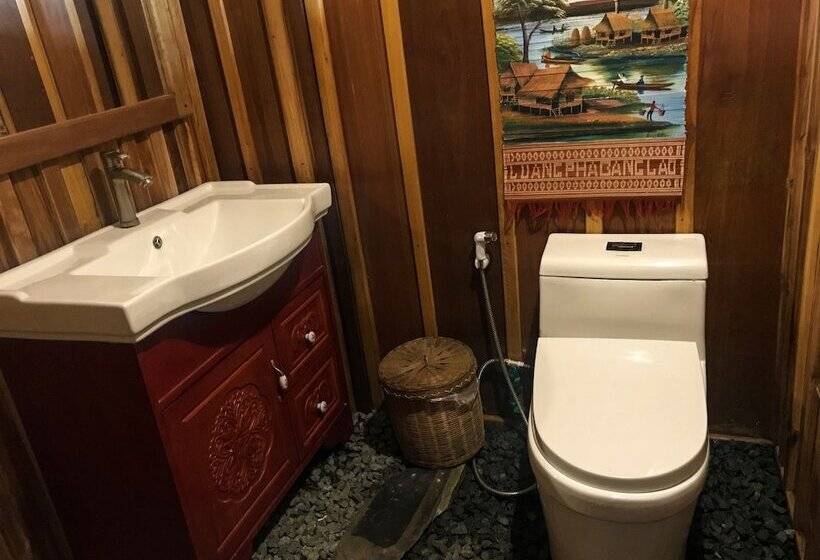 فندق Vanvisa At The Falls