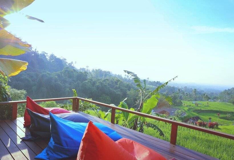 בית מלון כפרי Village Above The Clouds