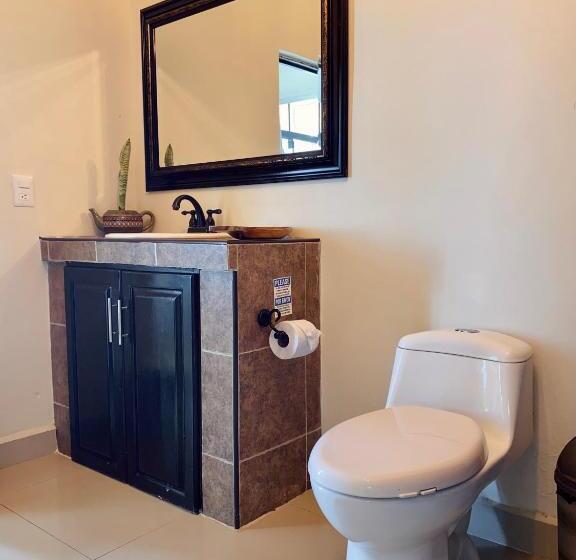 فندق Vista Las Olas Resort