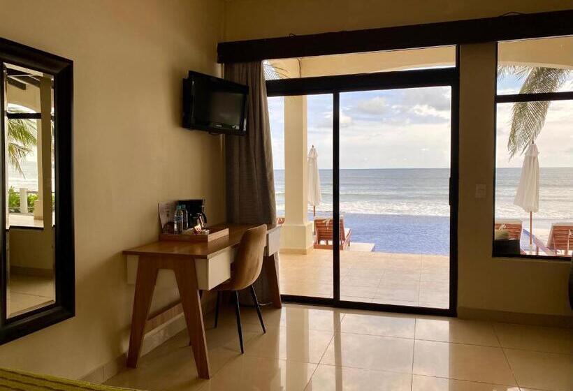 فندق Vista Las Olas Resort