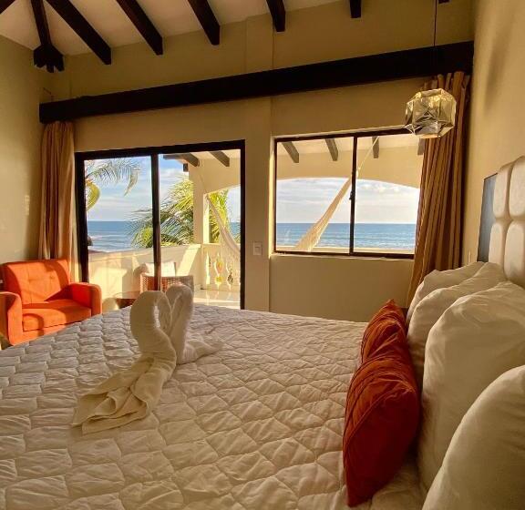 فندق Vista Las Olas Resort