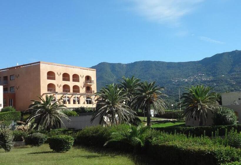 Les Sables Blancs De La Liscia