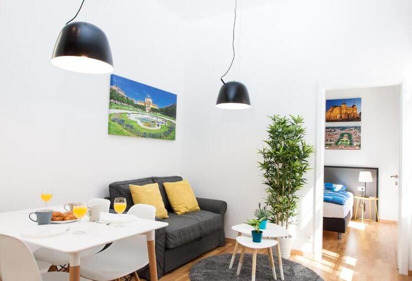 Loox Serviced Apartments Hatzova