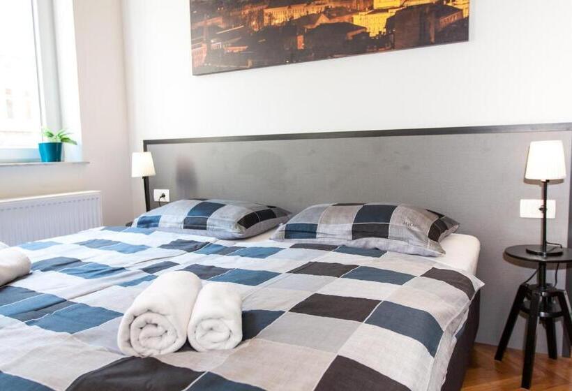 Loox Serviced Apartments Hatzova